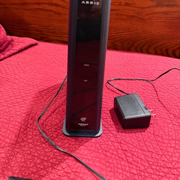 Arris surfboard modem router - Picture 1 of 1